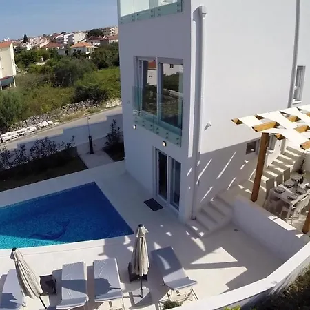 Sea Note With Pool Lägenhet Trogir